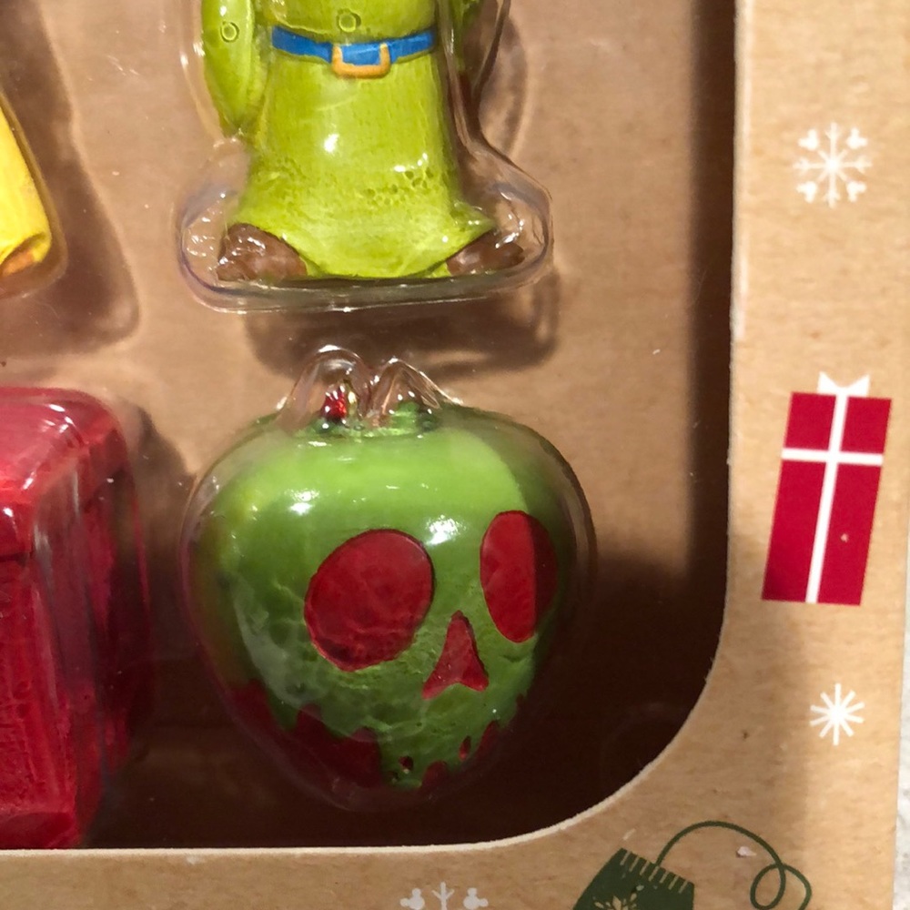 Disney Snow White Sketchbook minis 4 ornaments - Picture 5 of 6